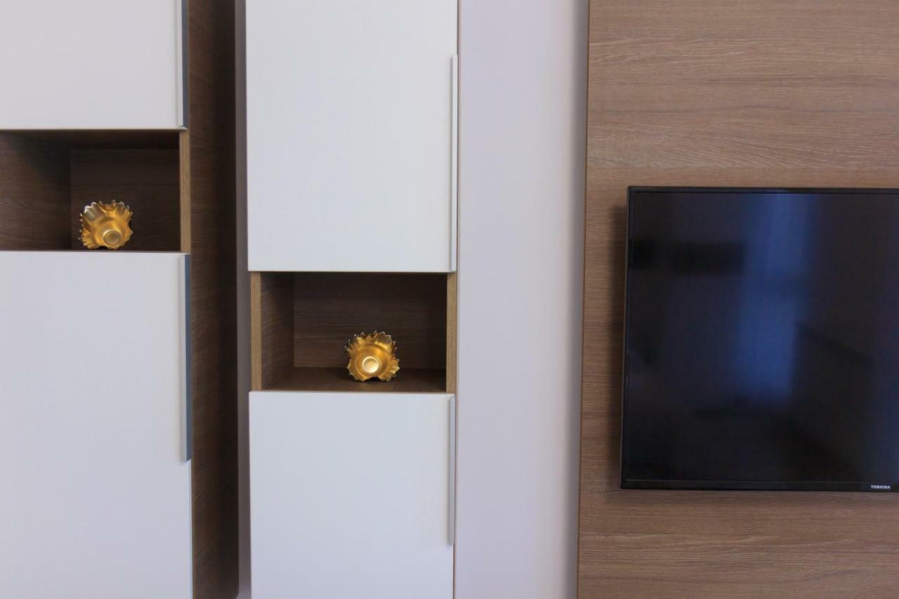 Gold Class Apartment Ams 63 Cluj-Napoca Exterior foto